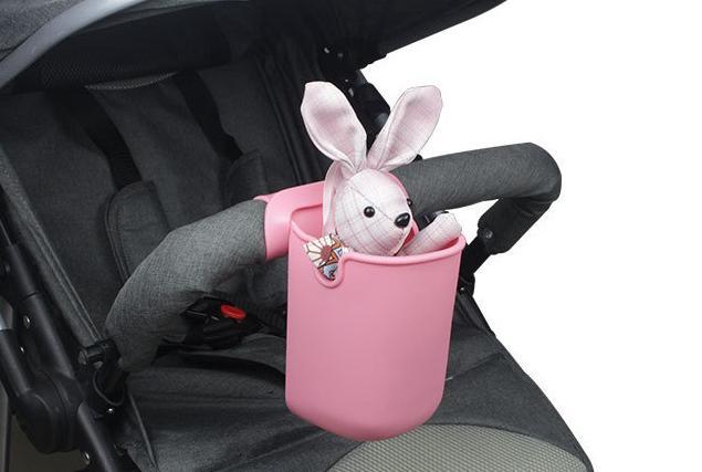 Plus Naoの送料無料 哺乳瓶ホルダー ドリンクホルダー シリコン カップホルダー ベビーカー 自転車 哺乳瓶 ペットボトル 水筒 飲み物 取り付け簡単 無地 便利｜アングル3