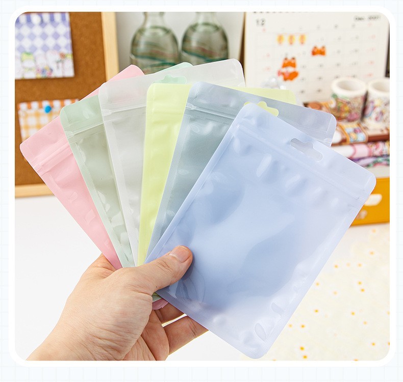 送料無料 チャック付きポリ袋 20枚セット 小物袋 小分け袋 小袋 小物入れ ジップ式...