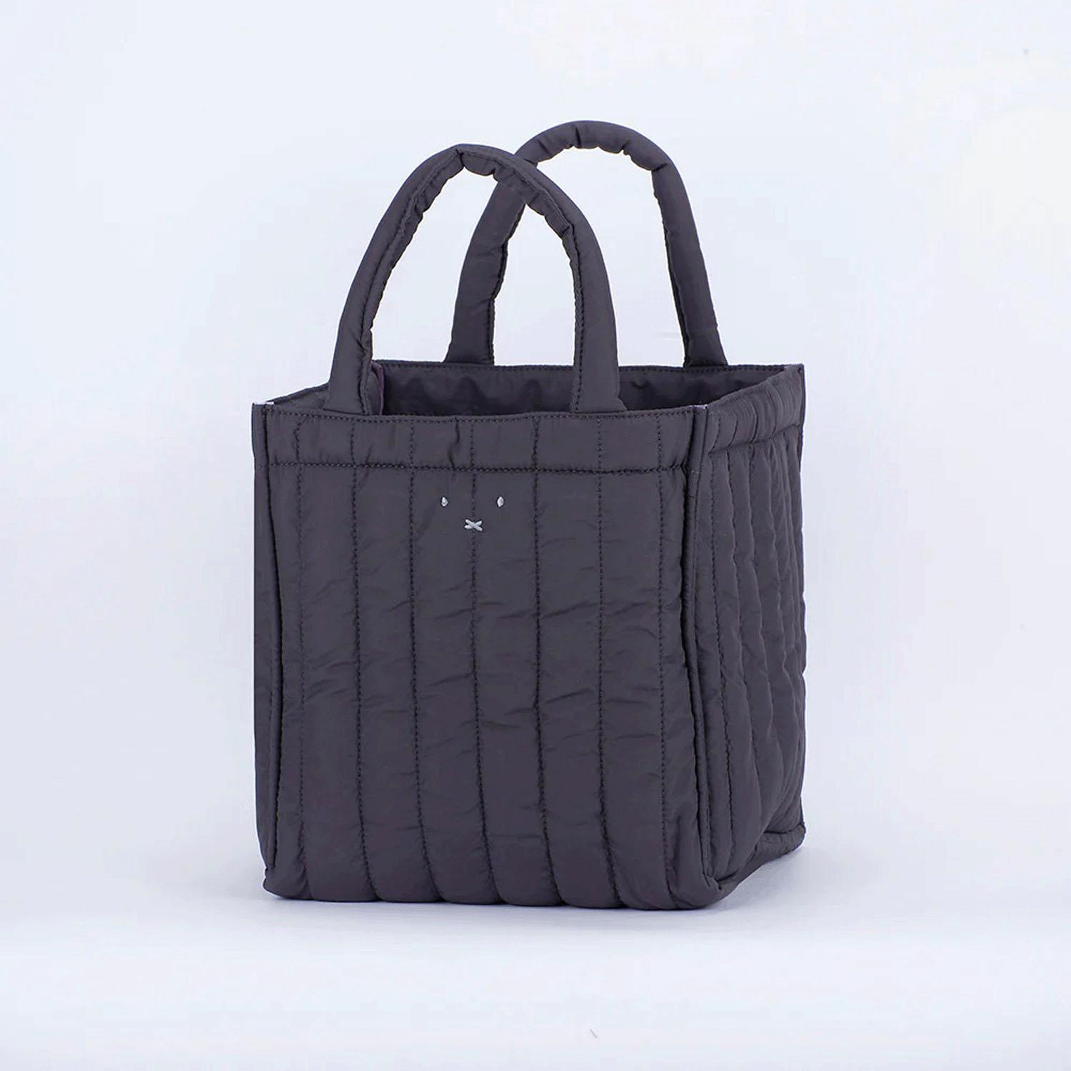 [ディック・ブルーナ] トートバック ミッフィー 【キルティングスクエアトート】 サブバッグ ランチバ..