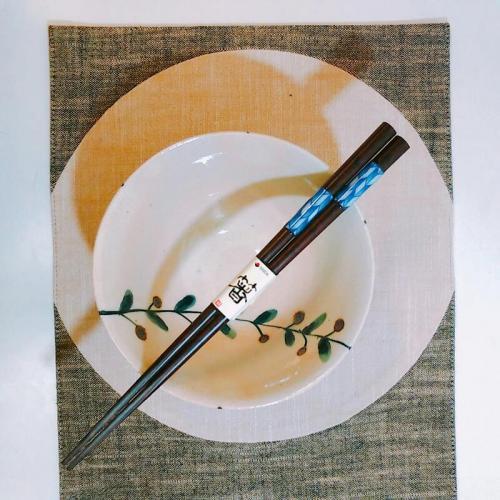 箸 ビーズ 藍矢来 20.5cm / 皿は別売りです