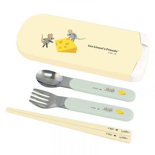 大西賢製販 Leo Lionni トリオセット LUNCH SERIES Cheese サイズ:本体:約W8.4 D19.7 H1.8/スプーン:約W2.6 H13.7/フォーク:約W2.5 H13.5/ 箸:約H16.2 LLC-1511