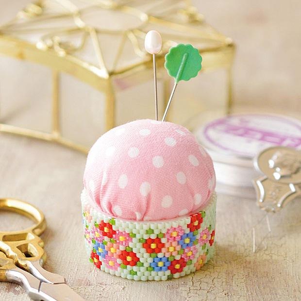 MIYUKI ビーズキット デリカビーズとペヨーテステッチで作るピンクッション ブーケ BFK-501