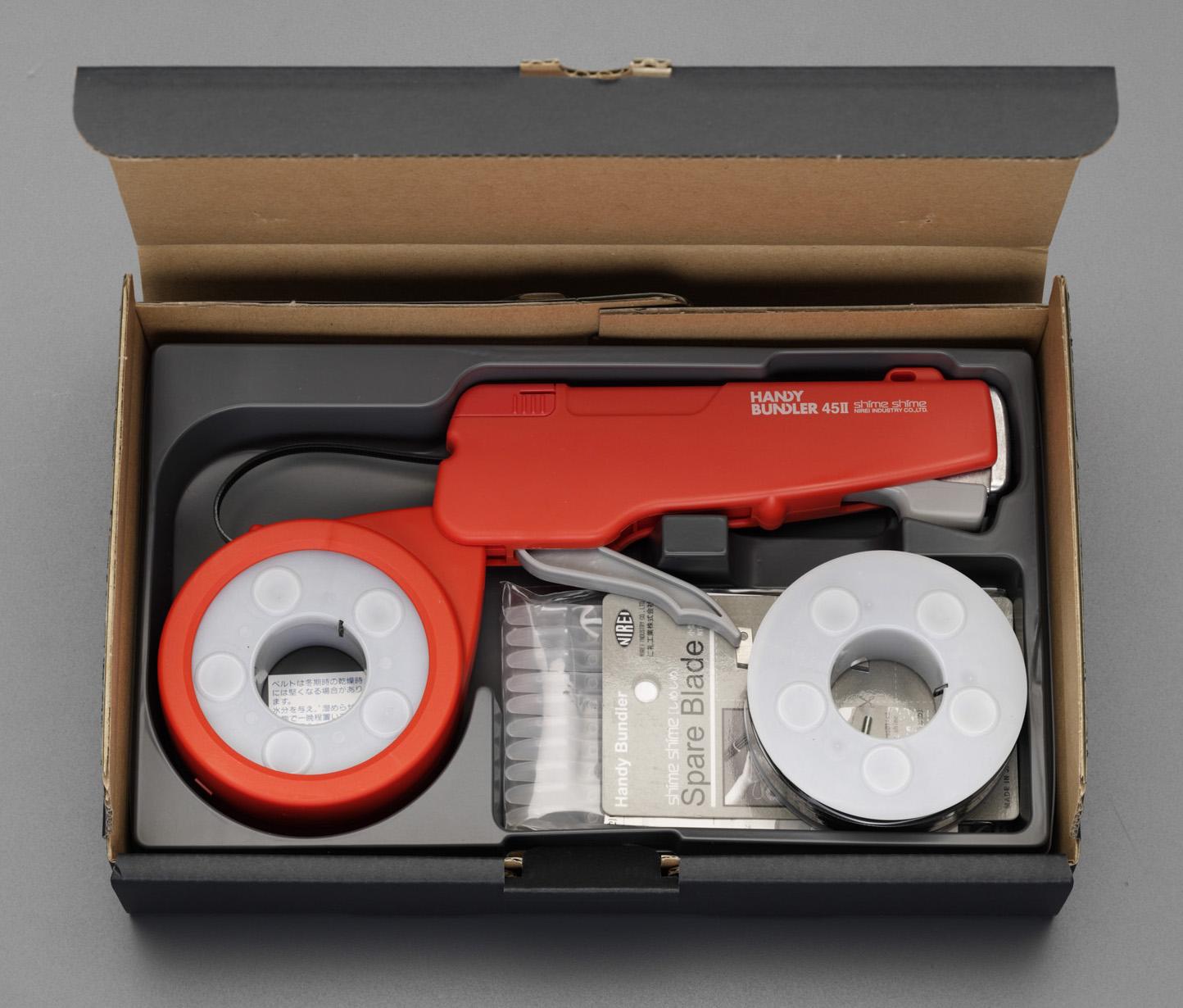 エスコ 4.5mmx 15m 結束ツール(黒) EA475SA-2