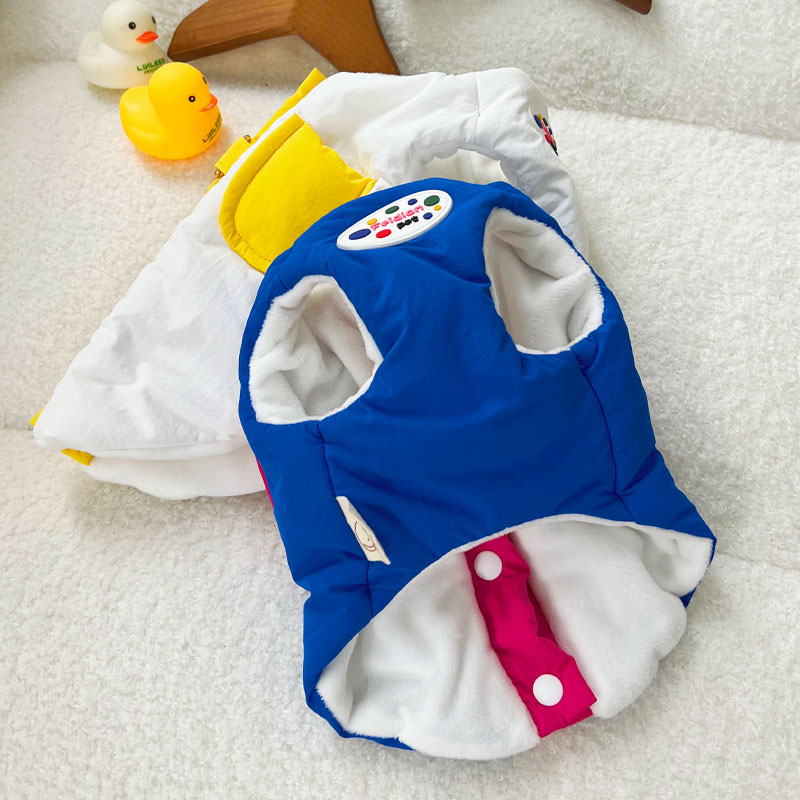 犬服 秋冬 ドッグウェア ペットウェア ベスト Dカン付き アウター あたたか 裏起毛 背開き 着脱簡単 可愛い 保温 寒さ対策 - angle 2
