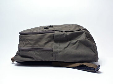 【FJALLRAVEN/フェールラーベン】Raven 20L・デイバッグ・G-1000素材/dark olive　（スウェーデンの老舗アウトドアブランド・容量20L・スペシャルプライス！）