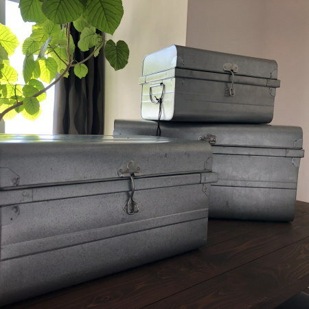 楽天市場】ブリキ ボックス(その他|収納家具):インテリア 楽天市場】ブリキ ボックス(その他|収納家具):インテリア