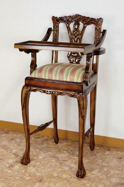 サイズ：縦45.0cm　横52.0cm　高さ103.0cm 椅子の高さ71.0cm 材　質：木　製 ※ 安定感にも優れており、座り心地抜群です。