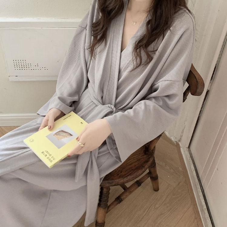 バスローブ レディース 前開き バスローブ 春秋 タオル地 軽量 ナイトガウン 吸水 薄手 ガウン 温泉 ポケット付き バスグッズ 膝丈 速乾 シンプル パジャマ 寝間着 無地 長袖 部屋着 通気 大きいサイズ 体型カバー 寝巻き 3