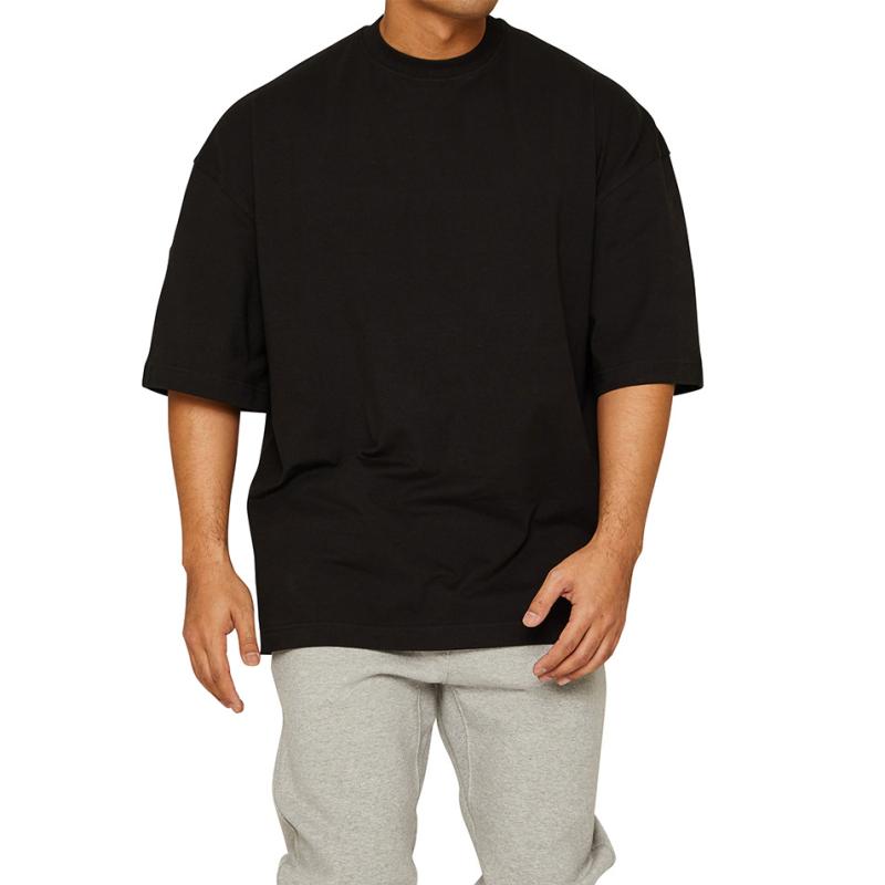 ・カテゴリ: Tシャツ・柄: 無地・スタイル: スポーツカジュアル・ネックライン: クルーネック・袖丈: 短袖・主な素材: 綿95%・カラー展開: ブラック、ホワイト、グレー、ライトグレー、ダークネイビー、ネイビー、レッド、ミリタリーグリーン・サイズ展開: M、L、XL、XXL、XXXL