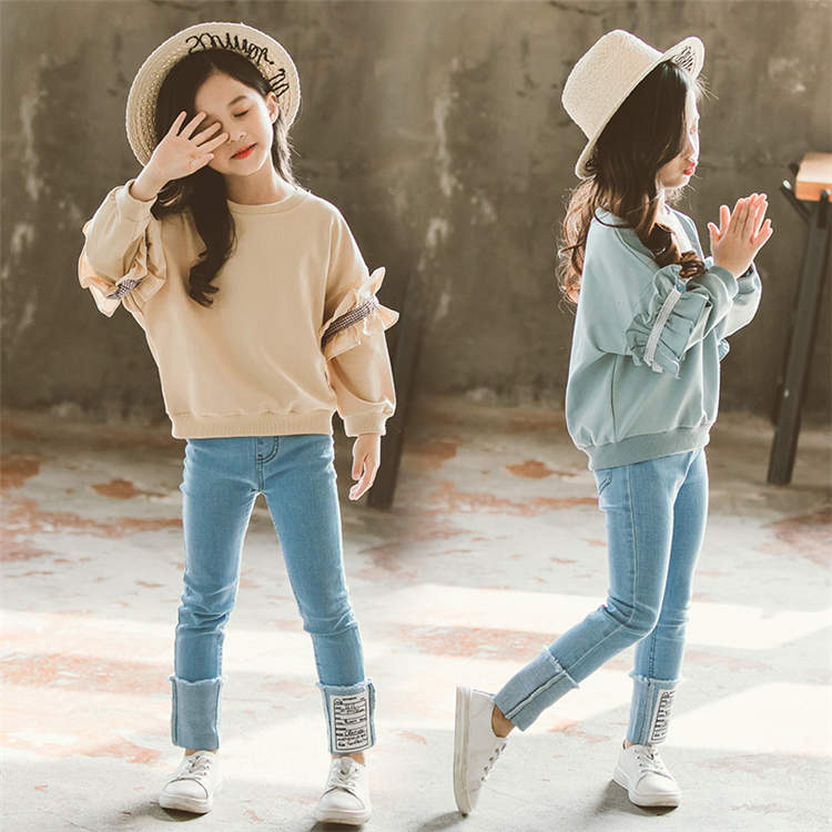 パーカー キッズ デニムパンツ 二点セット 上下セット 子供服 上品 長袖 長ズボン デニム ジュニア ウエストゴム 無地 韓国風 ゆったり ブルー ベージュ 快適 お出かけ 春 秋 学校 卒業式 小学生 通園 ファッション 女の子 カジュアル パーティー 秋着 TZ-275 海外通販