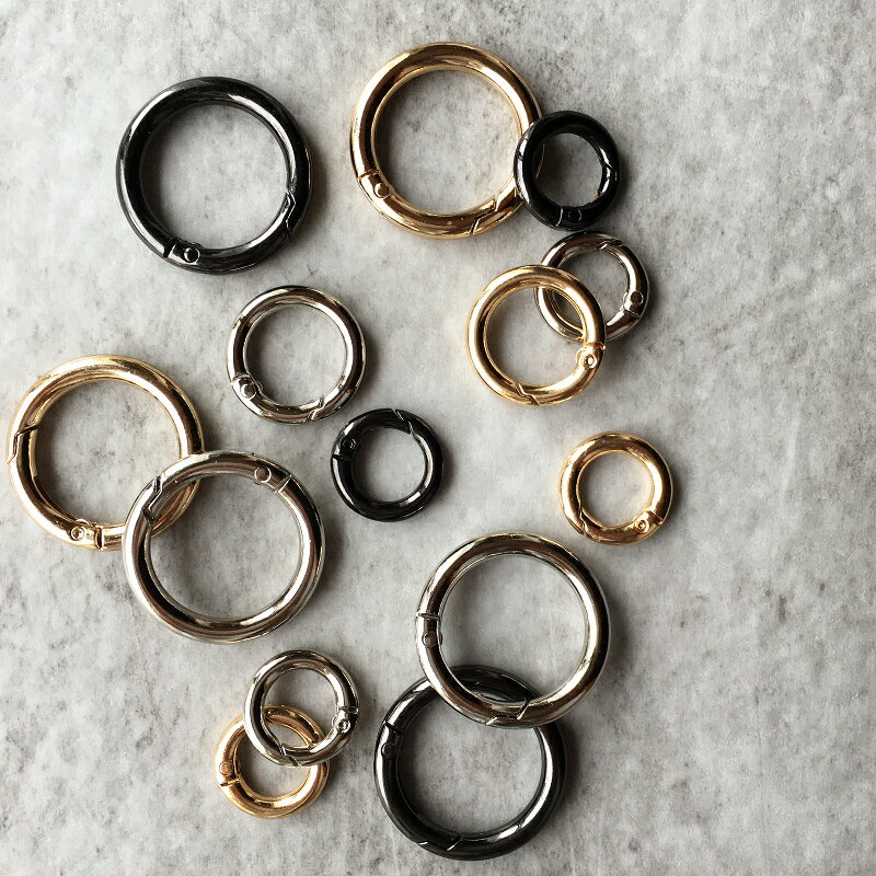 【2個】カラビナ　サークル リング 丸型 丸 キーリング カラビナ丸型 丸カン キーホルダー バッグ チャーム 手芸 かわいい ハンドメイド 商用