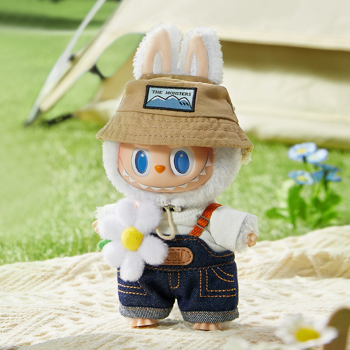 THE MONSTERS FALL IN WILD ぬいぐるみペンダント 2