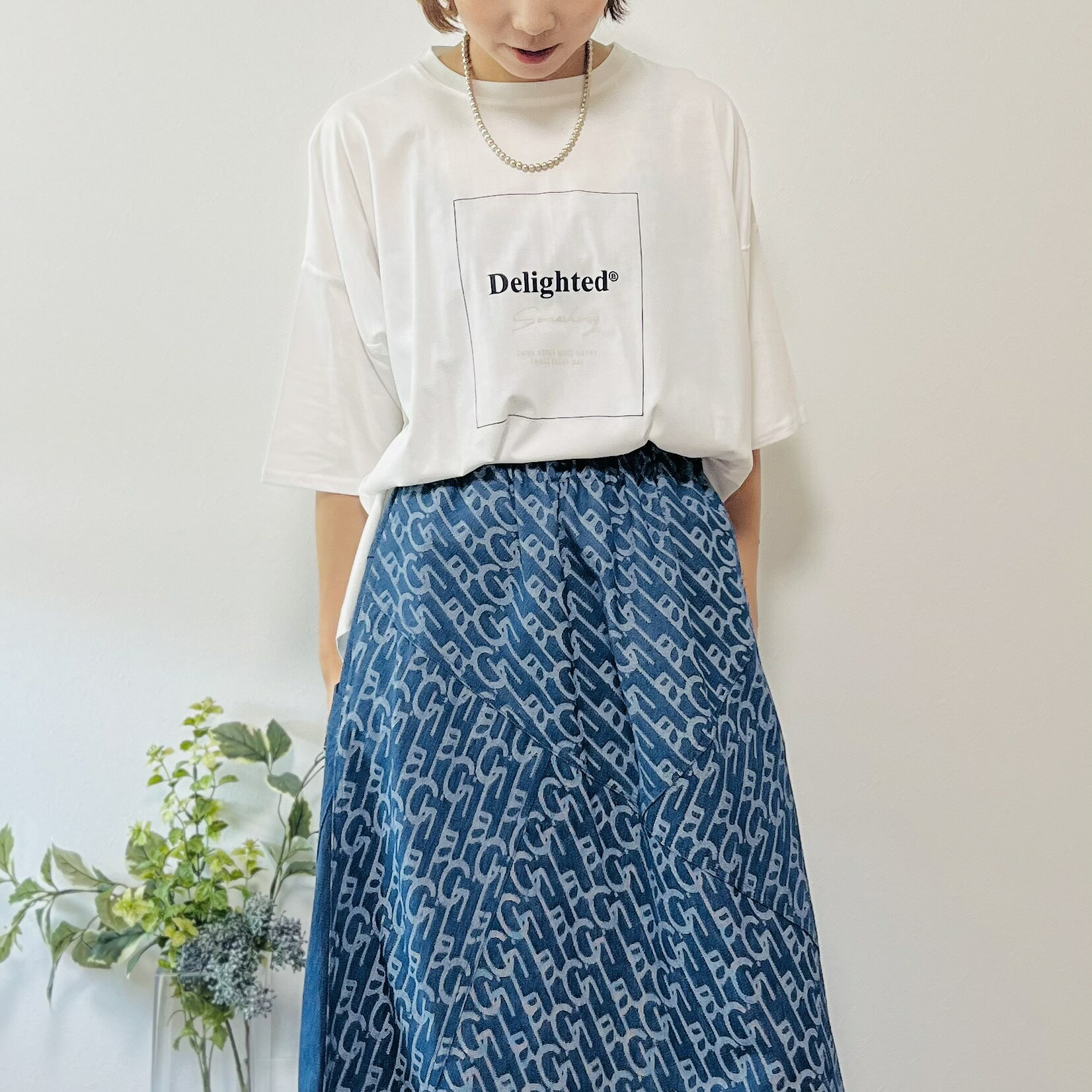 アルファベットロゴデザインデニムスカート / 英字 ウエストゴム Aライン 形がかわいい コクーンスカート　ふんわりスカート　形がかわいいスカート　デザインスカート　個性的なスカート　おしゃれスカート　55806