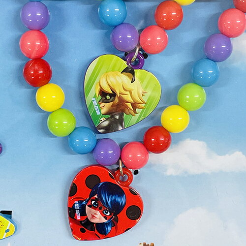 ミラキュラス レディバグ アクセサリー セット BOX入り 17163 アクセサリー ネックレス ブレスレット ブレス 腕輪 うでわ ヘアアクセ ヘアゴム ゴム バレッタ 髪留め 飾り 女の子 女子 シャノワール かわいい キャラクター ディズニーチャンネル グッズ 海外 輸入品