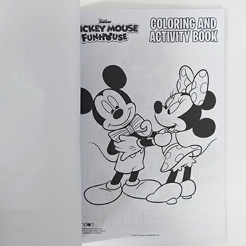 キャラクター雑貨 ポップルのミッキー & ミニー ぬりえ & アクティビティーブック クレヨン シール付き 19799 ぬり絵 カラーリングブック めいろ シール ステッカー ミッキーマウス ミニーマウス ディズニー Disney おもちゃ キッズ 子供 男の子 女の子 キャラクター グッズ 英語 輸入品 60228｜アングル3
