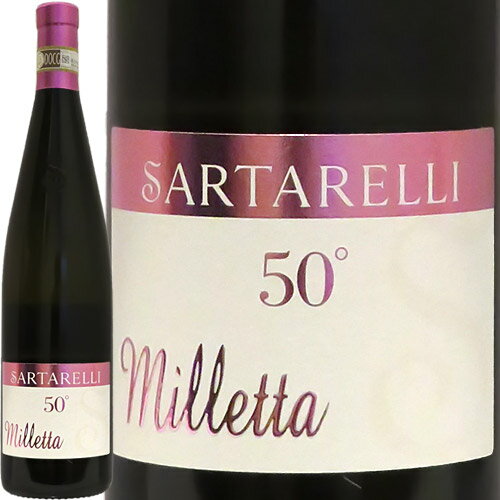 information 産地 イタリア マルケ タイプ 白ワイン 品種 ヴェルディッキオ100％ 飲み頃温度 12℃ おすすめグラス キャンティ・クラシコ/リースリング 内容量 750ml 輸入元 テラヴェール ワイナリーについて 3種類のクローンのみを使うことが一般的な中、36種類ものクローンを混植するなど、一貫して品質至上主義を守り続けるサルタレッリ。ヴェルディッキオ・デイ・カステッリ・ディ・イエージを代表する造り手のひとつです。 輸入元資料より 厳選しベストな葡萄を使用。最低でも24時間クリオマセレーション。ステンレスタンクで10-12ヶ月熟成し、その後8－10ヶ月間瓶熟。ミレッタは19世紀後半に初めて最高の葡萄樹をセレクションした畑であり、南東向きの斜面で標高は210m。祖母マチルデのニックネームで、彼女が生まれ育った、サルタレッリファミリーにとって大変歴史的価値のあるエリア。限定生産5000本のみ。