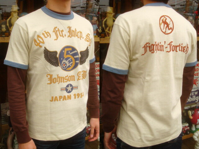 【送料無料】 TOYS McCOY（トイズマッコイ） ミリタリー Tシャツ “JOHNSON AB FIGHTIN