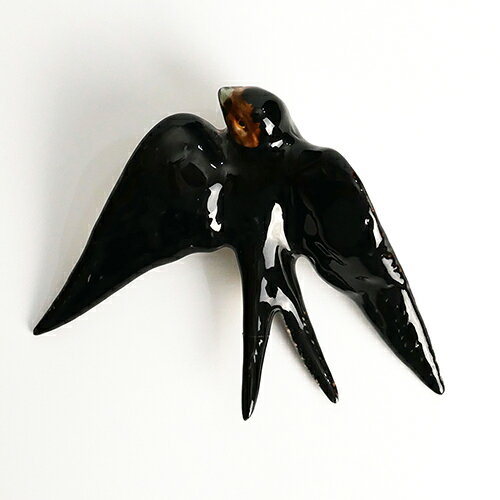 ポルトガルを代表する陶器メーカー　ボルダロピニェイロのテーブルウエア　南欧の豊かなライフスタイルをご家庭に！　ツバメをモチーフにした可愛い小鳥の置物　スワロー　オーナメントM　　おしゃれなポルトガル食器　レンジOK　食洗器OK 入学 お祝い 母の日