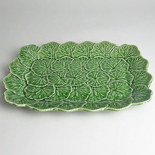 ポルトガルを代表する陶器メーカー　ボルダロピニェイロのテーブルウエア　南欧の豊かなライフスタイル..