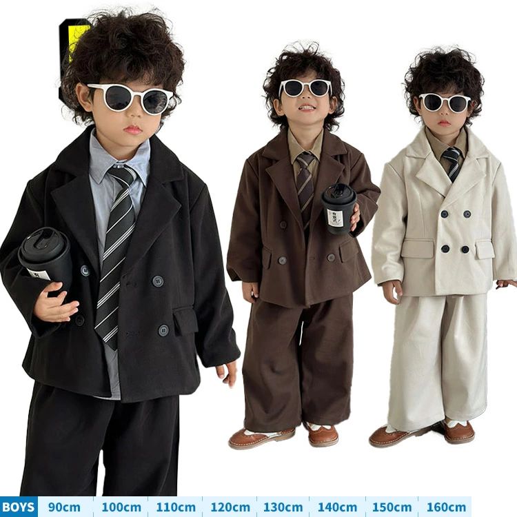 Rakuten - 【送料無料】3色 韓国 キッズ スーツ 男の子 セットアップ ゆったり 子供スーツ 上下セット ダブルブレスト かっこいい おしゃれ 子供 スーツ 黒 白 茶色 ブラック ブラウン ホワイト 卒業式 発表会 結婚式 卒園式 七五三 カジュアル 小学生 ジュニア 90 100 110 120 130 140