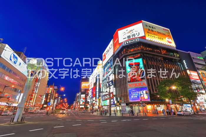【日本の風景ポストカードAIR】北海道札幌市すすきの交差点の夜景2019年のはがきハガキ葉書 撮影/kazukiatuko
