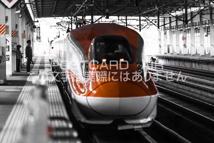 【鉄道の風景ポストカード】E6系こまち一関駅到着はがきハガキ葉書 photo by MIRO