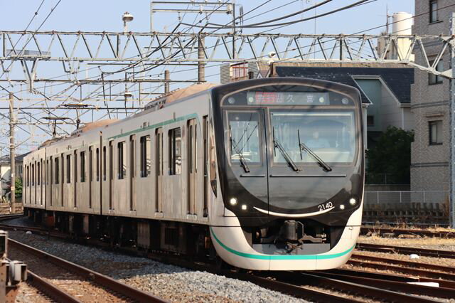 【日本の風景ポストカード】春日部駅付近を走る東急2020系車両　急行の葉書ハガキはがき3