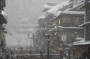 【日本の風景ポストカード】山形県尾花沢市銀山温泉湯内旅館雪が舞うポストカード絵葉書はがきphoto by MIRO
