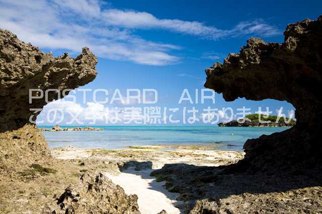 【日本の風景ポストカードのAIR】鹿児島県 与論島の海と奇岩のポストカード葉書はがきハガキ　Photo　by絶景.com