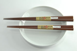 【大黒屋】江戸木箸　別上鉄木　八角箸単品　国産 鉄木 ギフト 結婚祝 父の日 母の日 贈り物 夫婦箸 大24センチ 中22センチ 拭き漆仕上げ 東京都墨田区