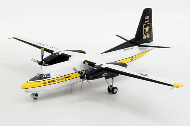 ヘルパウイングス herpa wings (557177) 1/200 フォッカー C-31A トループシップ アメリカ陸軍 "The Golden Knights"Reg.85-1607