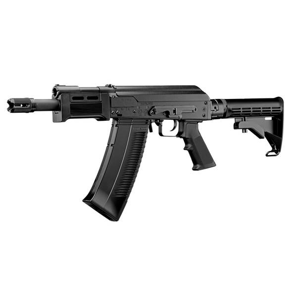 拡張性をUPしフルオート機能を追加した、サイガ-12Kのショートバレルカスタムガスブローバック ショットガン・シリーズ第2弾に、フルオート(連射)モードを追加した『サイガ-12 SBS』が登場！セミ/フルオートでの3発同時発射が可能なだけでなく、サイガ-12Kのバレル(16.9インチ)を大幅にカットし、長さを6段階に調整できるエンハンスド・ストックを装備。専用ハンドガードには各種オプションパーツを搭載するための脱着式レイルを採用するなど、CQB(=近接戦闘)に適応させるオリジナルカスタムを施したモデルとなっています。主な特徴3発同時発射のセミ/フルオートと強烈なブローバック直径約19mmの大型ピストンを採用したブローバックエンジンを搭載。発射に連動してボルトが作動し、強烈なリコイルショックがセミオートとフルオートで楽しめます。ショートバレルカスタムアウターバレルの長さは、サイガ-12Kよりさらに短い7.5インチ。アルミ切削製の新型フラッシュハイダーを含めても9インチとなり、狭い場所でも扱いやすいモデルです。レイルの有無が選べる専用ハンドガードサイガ-12 SBS専用のハンドガードは、天面(トップレイルアッシー)と左右側面に、20mm幅(ピカティニー規格)のレイルを標準装備。ハンドガード底面には付属のアンダーレイルを取付け可能です。一方、トップレイルアッシーと側面のサイドレイル、アンダーレイルを取外すことで、レイルが無いシンプルなスタイルも楽しめます。レイル一体型のフロント/リアサイトハンドガード天面には、フロント/リアサイトの役割をもつマウントレイルを装備。また、レシーバーに装備したサイドレイルに別売の『AK74用サイドロックマウントレイル』を装着することで、各種光学サイトを搭載することができます。長さ調整＆折りたたみ可能なストックストックの長さを6段階に変えられるエンハンスド・バットストックを装備。体型や状況に合った長さを選ぶことができます。また、ストックは本体右側面に折りたたむことも可能です。豊富な可動ギミックボルトハンドル操作による初弾の装填や、弾切れ時のボルトの前進停止、テイクダウン(メンテナンスのための通常分解)など、カスタムベースであるサイガ-12Kの機能を踏襲しています。オートストップシステム切り替えマガジンが空になると、弾切れを検知して発射作動を停止するオートストップシステムを搭載。さらに、マガジン上部のオートストップキャンセルスイッチをOFFにすることで、マガジンにBB弾が無いままで発射作動を楽しむこともできます。ボックスタイプのロングマガジン装弾数90発、内部のガスタンク表面に温度測定シールを備えた、樹脂製ケースのロングマガジンが付属します。基本情報■トリプル固定ホップアップシステム 搭載■3発同時発射■フルオート(連発)/ セミオート(単発)切替え式全長：490 mm(ストック折りたたみ時)/ 675 mm(ストック展開時)/ 755 mm(ストック伸長時)銃身長：200 mm重量：3,480 g(空マガジン含む)弾丸：6mm BB(0.2〜0.25g)動力源：専用ガス(※1)装弾数：90発型名：SAIGA-12 SBS種類：ショットガン※1：専用の「ガンパワーHFC134aガス」または「ノンフロン・ガンパワー」をご使用ください。パッケージ内容サイガ-12 SBS本体、マガジン(装弾数90発)、保護キャップ、アンダーレイル、アンダーレイル用ネジ×2種、六角レンチ、給弾パーツ、取扱い注意・説明書、チャージャー、チャージングロッド、クリーニングロッド、BB弾(0.2g/100発)、他パッケージサイズ横860×縦290×厚100 mm※製品の仕様や価格は予告なく変更する場合があります。※掲載している画像は、実際の製品と一部異なる場合があります。ストーリー旧ソビエト時代に登場したAKシリーズをベースに、セミオート・ショットガンとして開発されたのが、「サイガ12」です。ハンティング用として民間市場向けに開発されましたが、後に法執行機関向けにバレルを短くした「サイガ-12K」なども登場。アサルトライフルと同様の構えで発射できることや、ボックスマガジンを採用しているため再装填もしやすく、そういった手軽さから、ロシア国外の市場でも人気が高いショットガンとなっています。種類：ガスガン形態：トイガンメーカー型番：4952839145024▼商品登録日：2024年03月13日【年齢制限対象商品】ご注文前に必ずお読みください。 ・こちらの商品は青少年育成条例に従い対象外のお客様には一切販売は出来ません。 ・ご注文の前に必ず「年齢制限がある商品の販売条件」をお読みください。