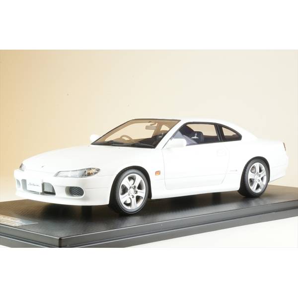 ■レジンモデル　■ハンドメイドの為、個体差がございます。　■アクリルケース付属スケール：1/18形態：完成品ミニカーメーカー型番：20b03-01商品コード：4589746686724登録コード:mc270121