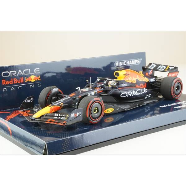 樂天商城 - ミニチャンプス 1/43 レッドブル RB18 No.1 2022 オラクル F1 スペインGP ウィナー M.フェルスタッペン 完成品ミニカー 417220601
