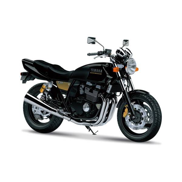裸にまとうゴールド1995年モデルのXJR400Rを再現質感を高めるゴム製タイヤワイヤー、ホース類はビニールパイプを採用スケール：1/12形態：スケールモデルメーカー型番：4905083066966商品コード：4905083066966▼商品登録日：2023年05月29日