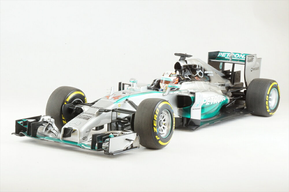 楽天市場】ミニチャンプス f1 メルセデス 1/18 ハミルトンの通販