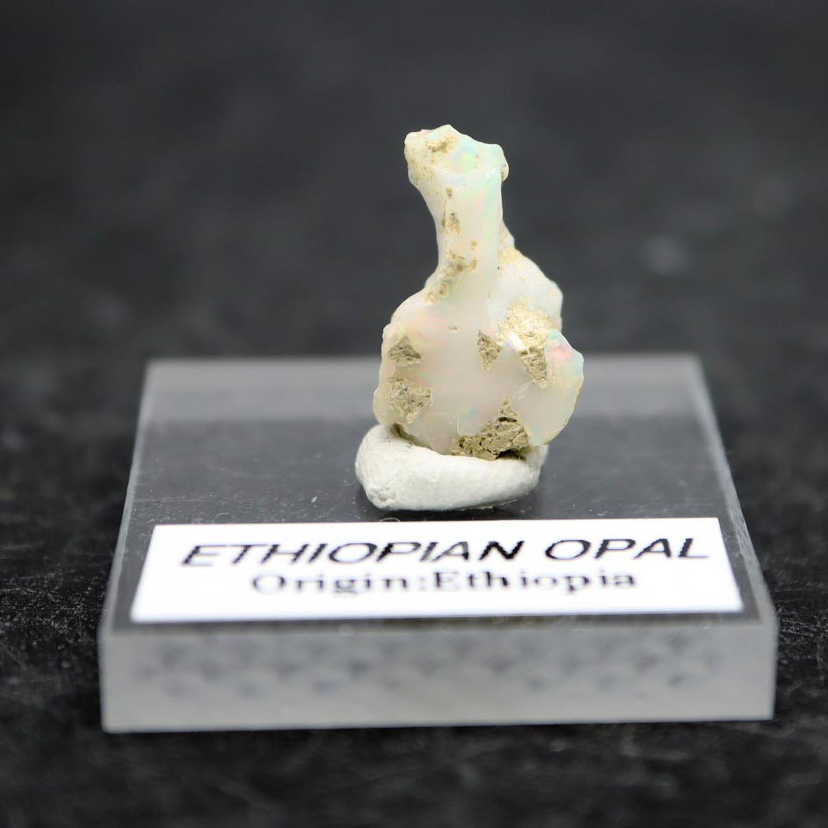エチオピアン オパール 結晶原石 0.9ct 高品質 10月の誕生日 アクリル台座...