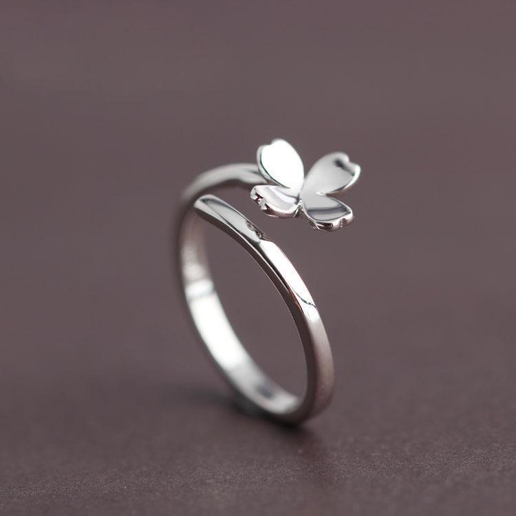 シルバーリング クローバーデザイン スパイラル シルバー925 フリーサイズ レディース アクセサリー ギフト プレゼント 記念日 指輪 リング