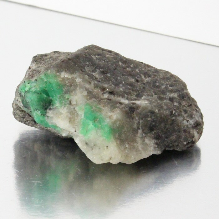 エメラルド 原石｜Emerald 翠玉 エメラルド【原石 stone 鉱物 クラスター 石 Cluster】メンズ レディース パワーストーン 天然石 海外直輸入価格 エメラルド