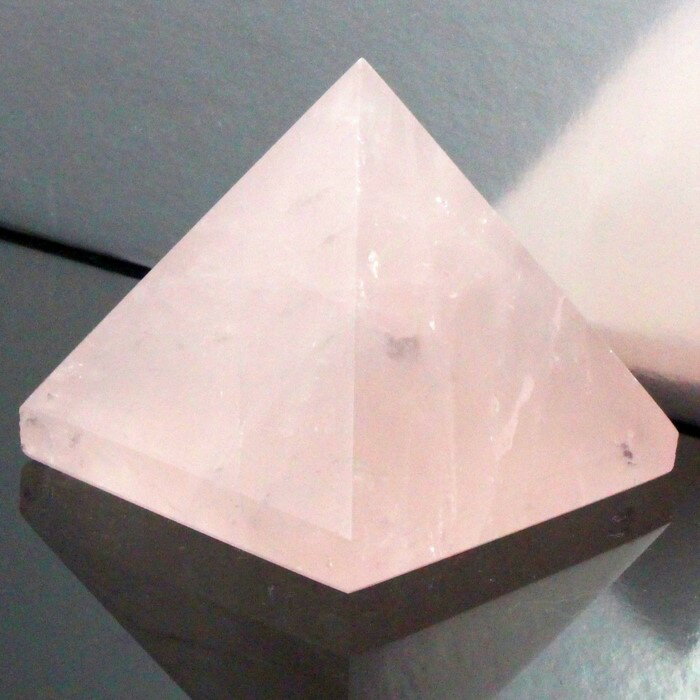 ローズクォーツ ピラミッド｜Rose Quartz ピンク 紅水晶 ローズクォーツ 原石 ピラミド Pyramid インテリア クラスター 浄化 ピラミッド 石 置物｜メンズ レディース 一点物アイテム 天然石 ローズクォーツ