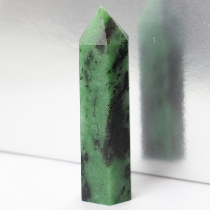  希少 レア天然石 一点物 ルビーインゾイサイト ポイント アニョライト...