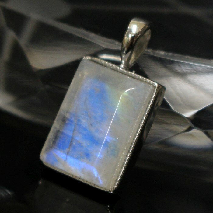 【レア 1点物】ムーンストーン ペンダント｜Moonstone 月長石 ブルームーンストーン ムーンストーン ネックレス ペンダントヘッド Pendant Necklace｜メンズ レディース 一点物アイテム 天然石 ムーンストーン