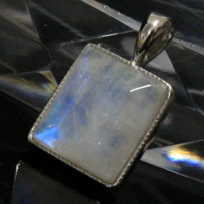 ムーンストーン ペンダント｜月長石 Moonstone ブルームーンストーン ムーンストーン ネックレス ぺんだんと Necklace ペンダントトップ Pendant｜メンズ レディース 天然石 限定 一点物 ムーンストーン