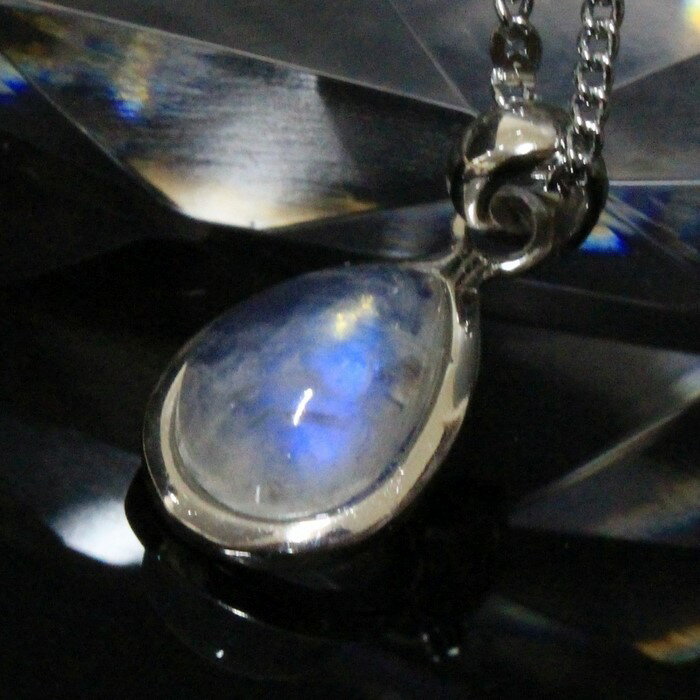 【レア 1点物】ムーンストーン ペンダント｜Moonstone 月長石 ブルームーンストーン ムーンストーン ネックレス Pendant ペンダントヘッド Necklace｜メンズ レディース 天然石 限定 一点物 ムーンストーン