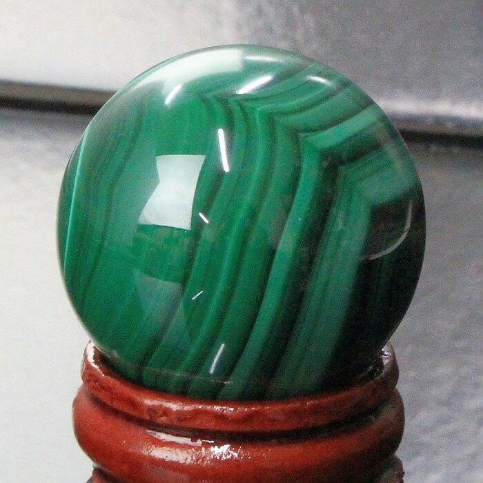 【33mm 限定 一点物】マラカイト 丸玉 孔雀石 Malachite マラカイト 原石 ball 球体 球 玉 置物 水晶玉 水晶球 丸玉 マラカイト丸玉 おすすめ パワーストーン 原石 天然石 人気 マラカイト