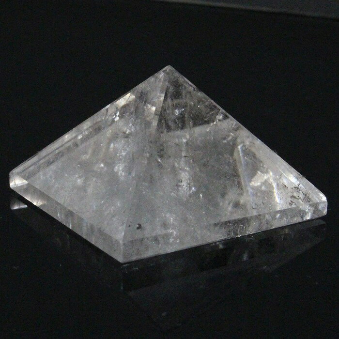 厄除け 水晶 ピラミッド Crystal Quartz クリスタル クォーツ 水晶 原石 石 Pyramid 浄化 魔除け 厄除け 浄化用水晶 ピラミド 開運 水晶ピラミッド パワーストーン 原石 人気 おすすめ 天然石 海外直輸入価格 水晶