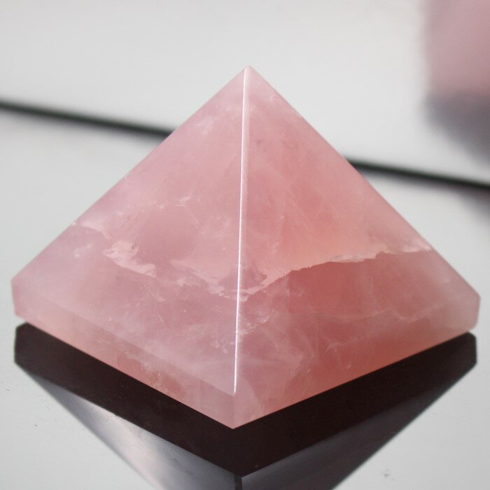 ローズクォーツ ピラミッド 紅水晶 ピンク Rose Quartz ローズクォーツ 原石 ピラミド Pyramid クラスター インテリア 浄化 ピラミッド 石 置物 ローズクォーツピラミッド メンズ レディース 限定 一点物 パワーストーン ローズクォーツ