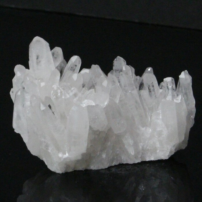 水晶 クラスター ロッククリスタル Crystal クリスタル クォーツ 水晶 原石 浄化用水晶 鉱石 鉱物 天然水晶 Cluster 石 置物 浄化 クラスタ...