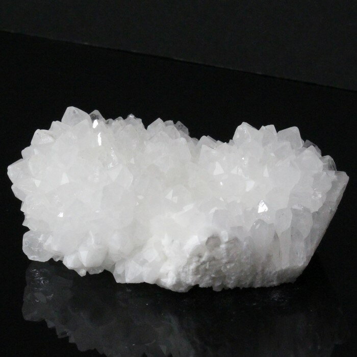 水晶 クラスター ロッククリスタル Crystal クリスタル クォーツ 水晶 浄化 クラスター 原石 浄化用水晶 インテリア 天然水晶 Cluster 石 置...