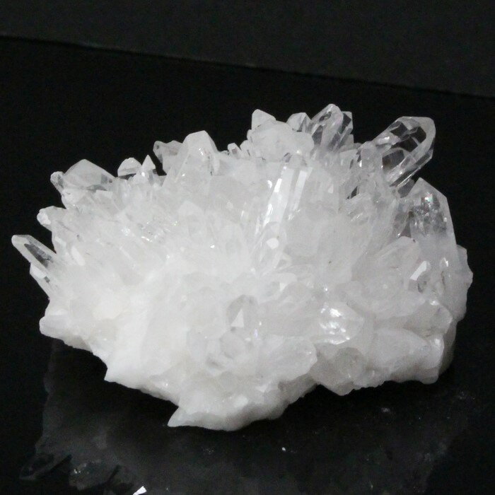 水晶 クラスター Crystal すいしょう クリスタル クォーツ 水晶 原石 浄化用水晶 鉱石 鉱物 天然水晶 Cluster 石 置物 浄化 クラスター 水...